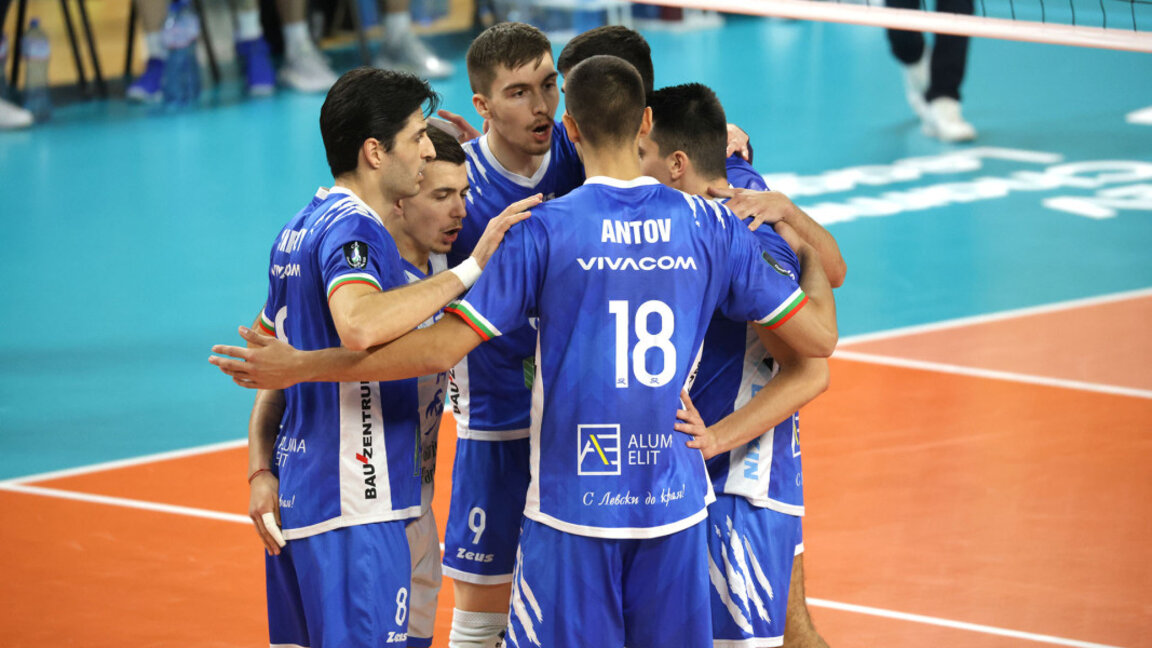 В Бургас волейболният Левски победи Пирин (Разлог) и отива на полуфинал