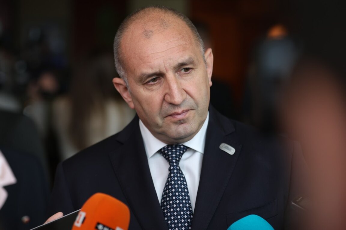 Rumen Radev speră că deputații își vor respecta angajamentele față de democrație