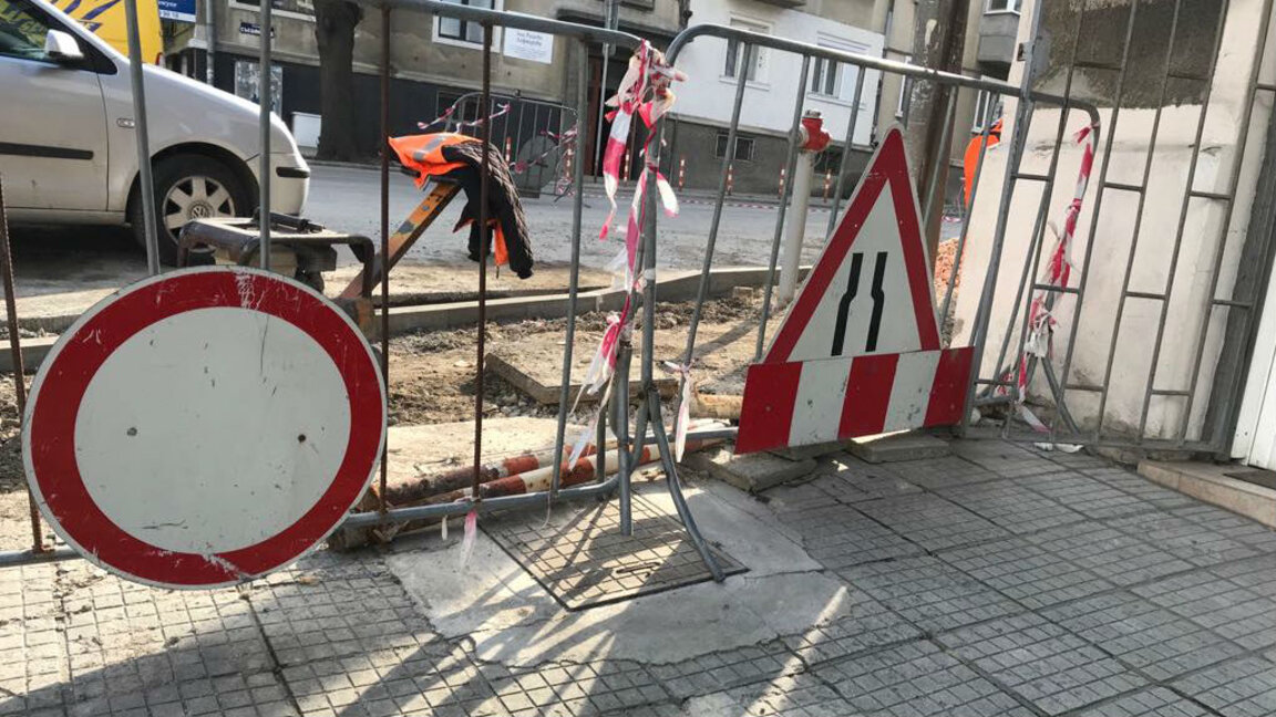 Ремонт спира движението по участък от ул. "Генерал Столетов" в района на болницата