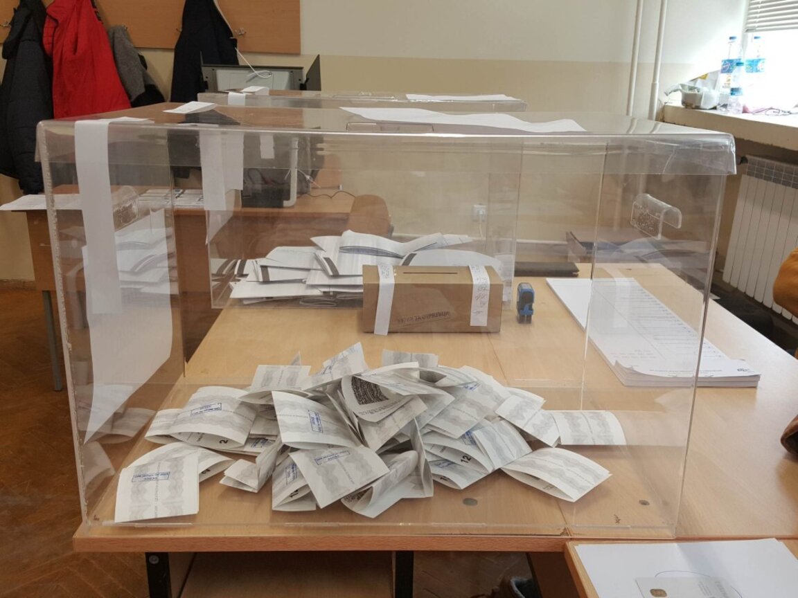 Ο υποψήφιος του ΣτΑ-ΔΒ για δήμαρχος της Σόφιας προηγείται κατά 10% έναντι του αντιπάλου του από το GERB