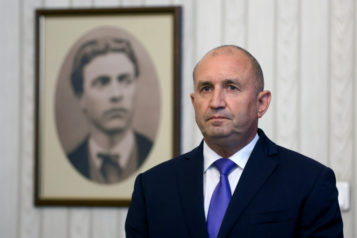 Președintele bulgar poartă discuții pentru un nou prim-ministru interimar