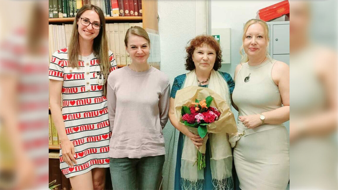 Dr. Iliana Chekova-Dimitrova (im Bild dritte von links) und Christine Rains (vierte von links)