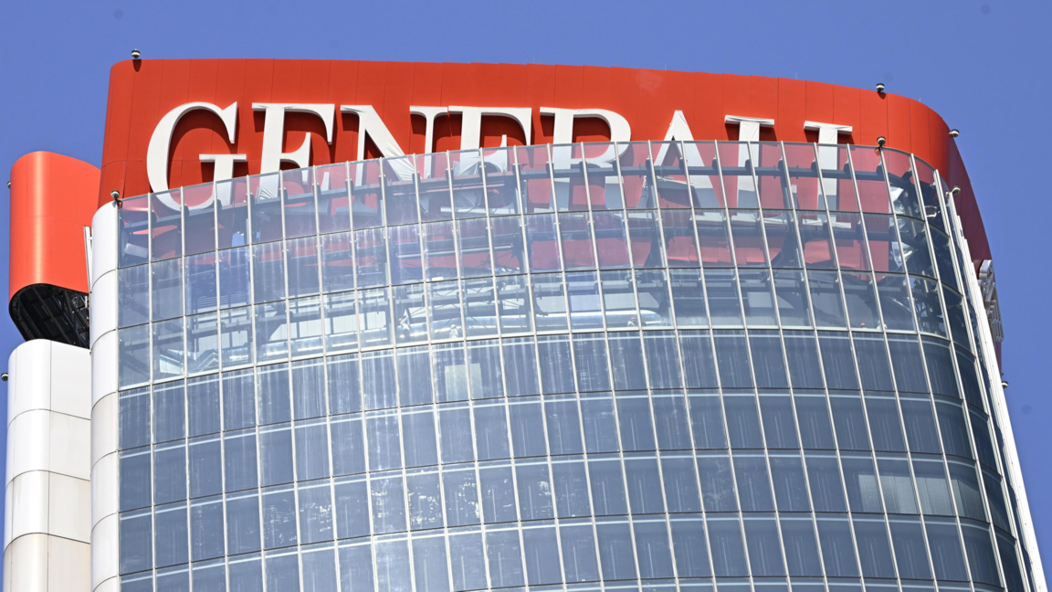 "УниКредит“увеличава дела си в "Дженарали"