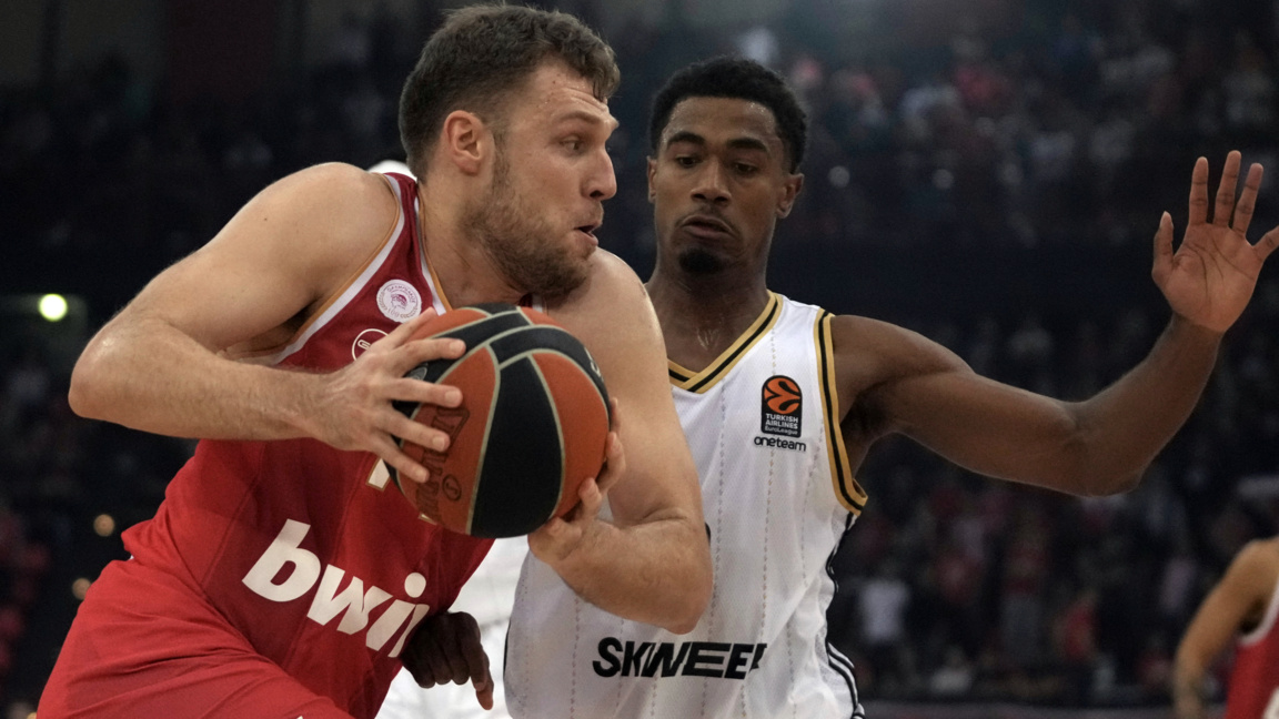 Александър Везенков