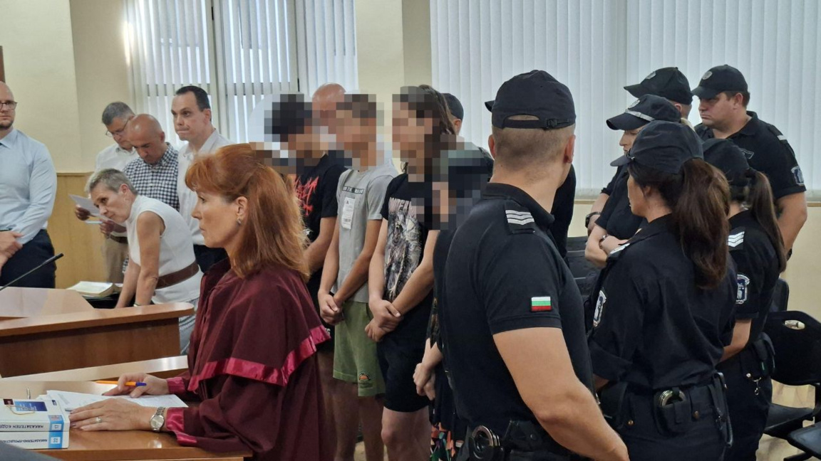 Граждане выйдут на протест после жестокого убийства, совершенного подростками