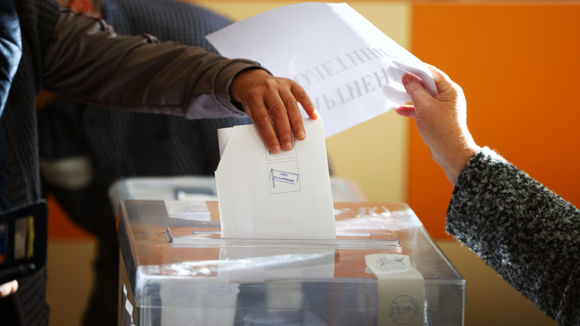 Ученици, редовни студенти и докторанти могат да гласуват в секция по избор