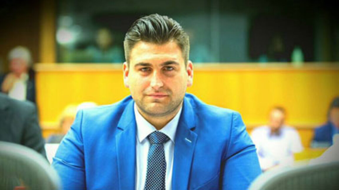 Андрей Новаков