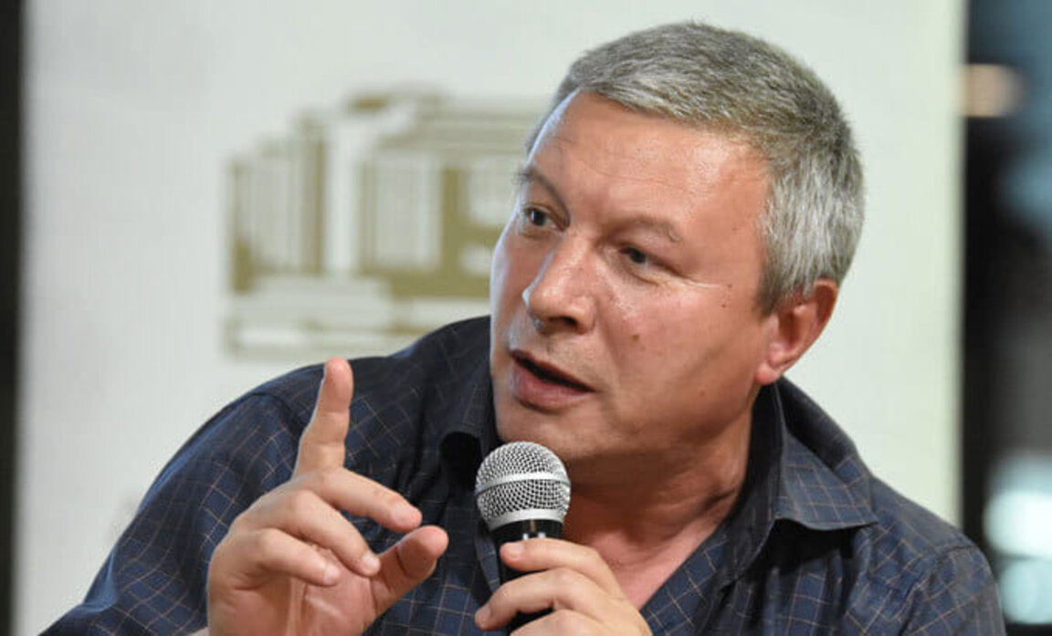 В "Срещите" иронично и сериозно за властта