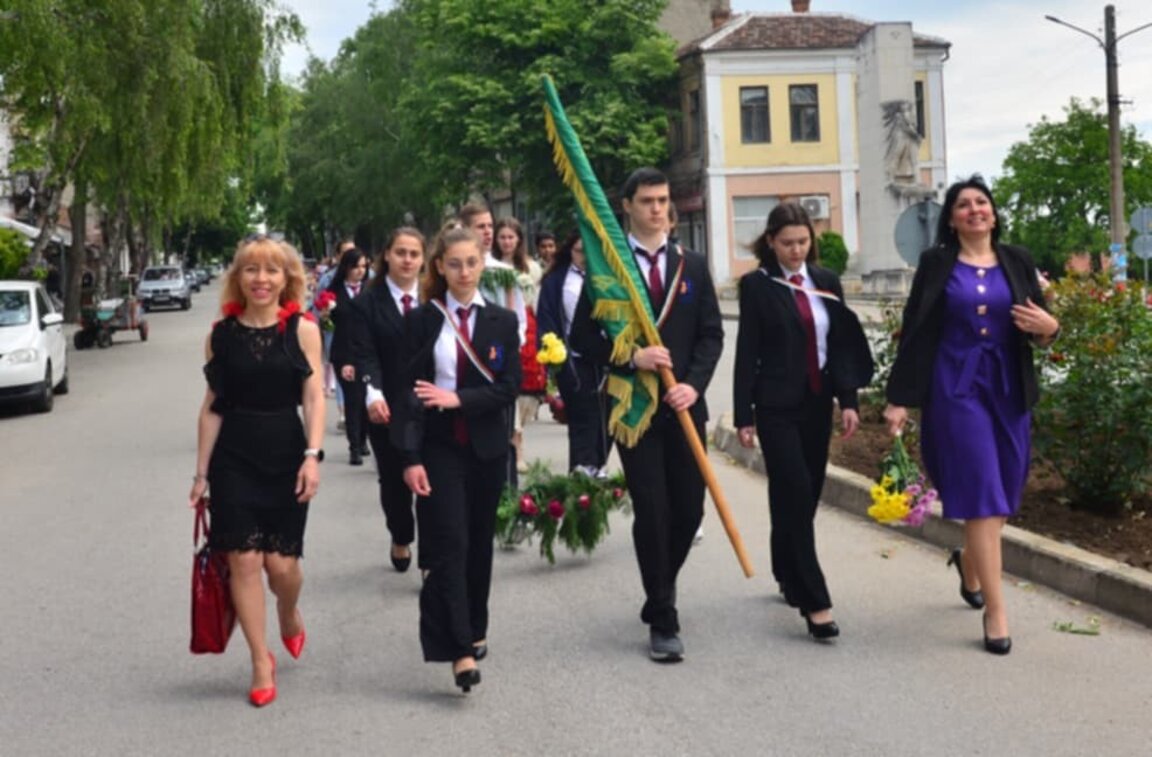 С шествие и концерт отбелязаха 24 май в Кула