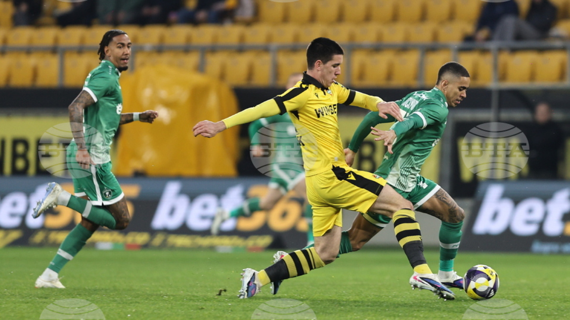 Ботев (Пловдив) унижи Лудогорец с 10 човека