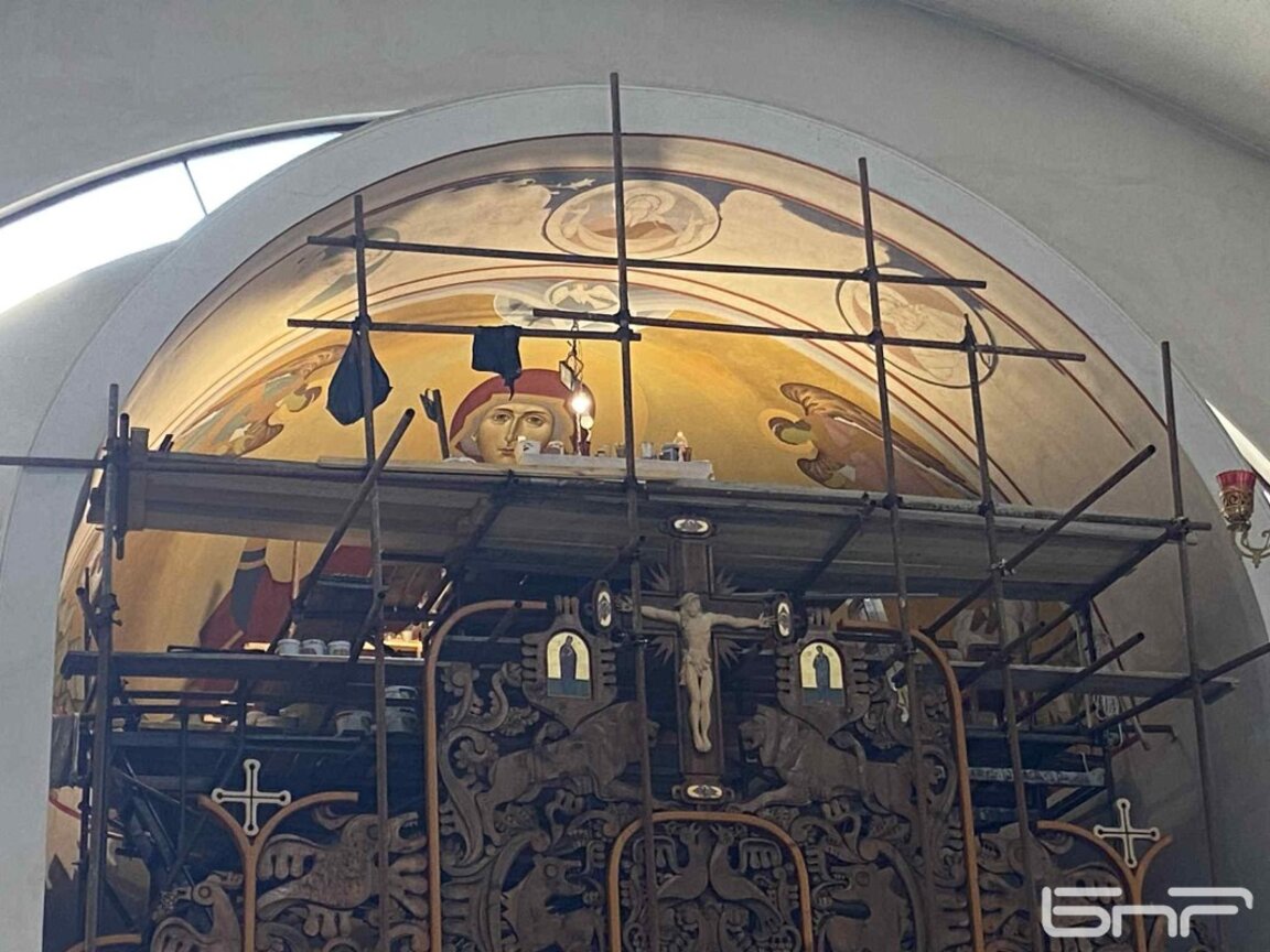 Започна изографисването на катедралния храм "Св. Висарион Смоленски" в Смолян