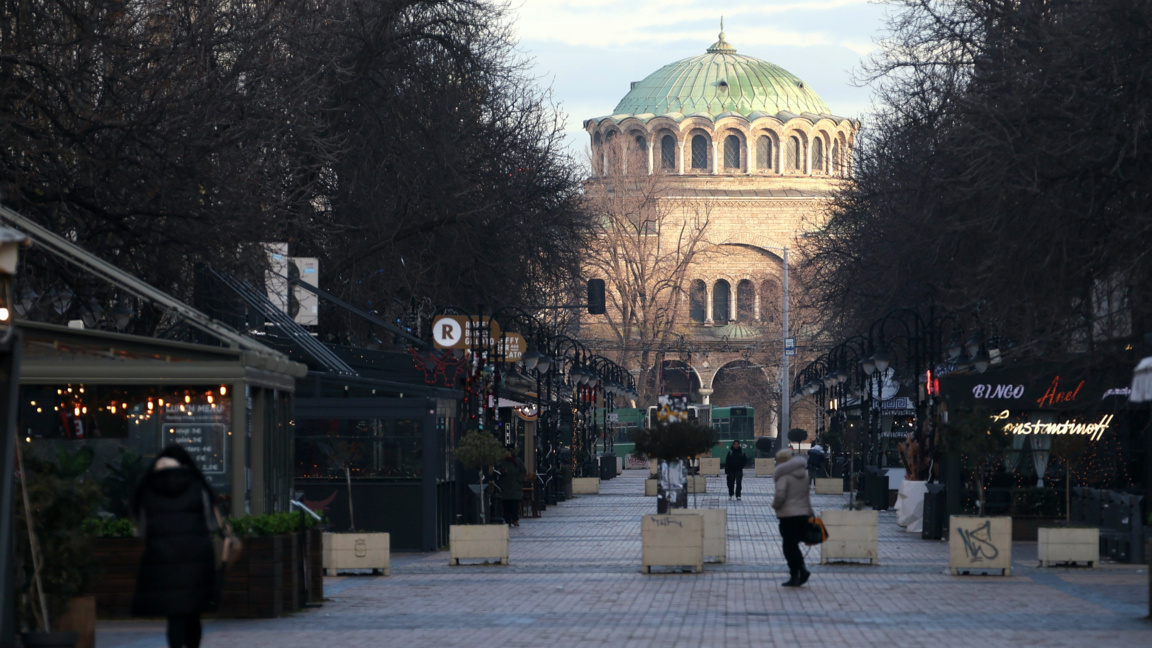 After cool and foggy morning the clouds will break up
