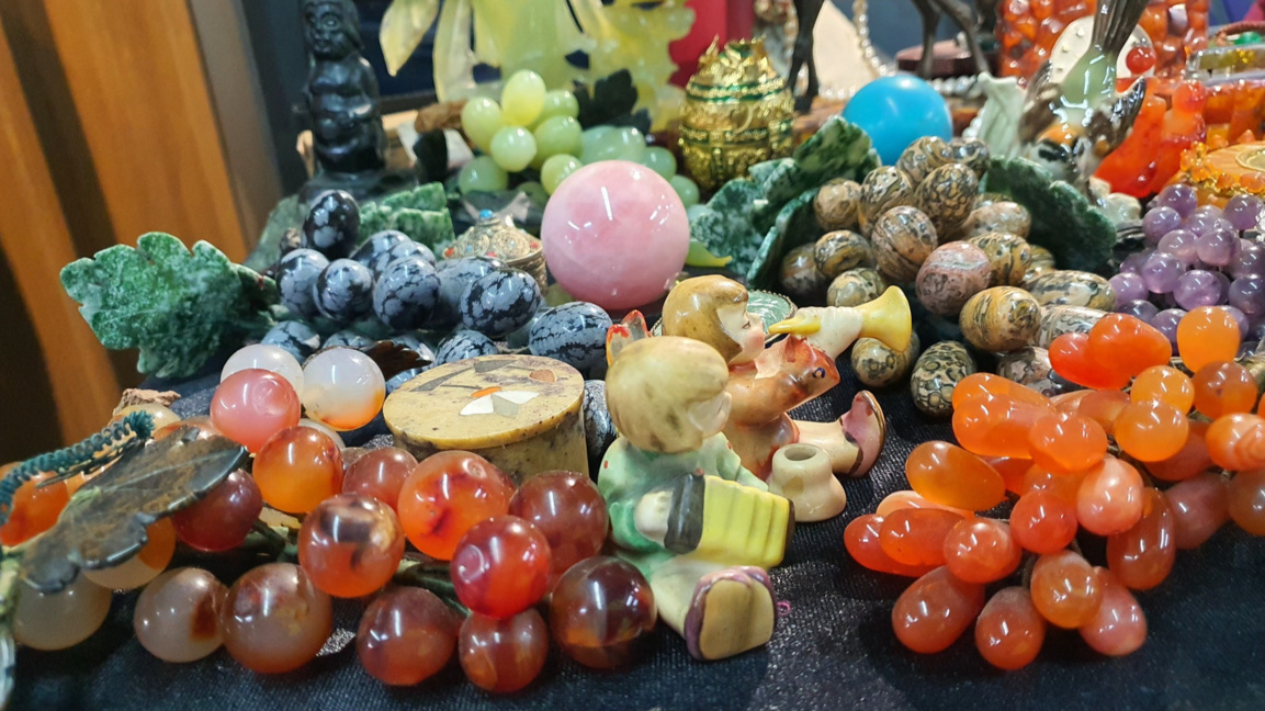 Târg cu minerale, pietre prețioase și fosile la Muzeul „Pământul și Oamenii”