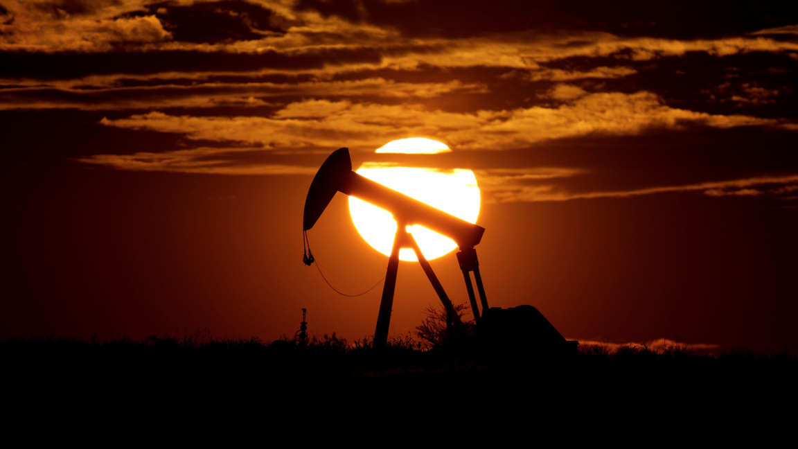 Петролът по борсите продължава да поскъпва