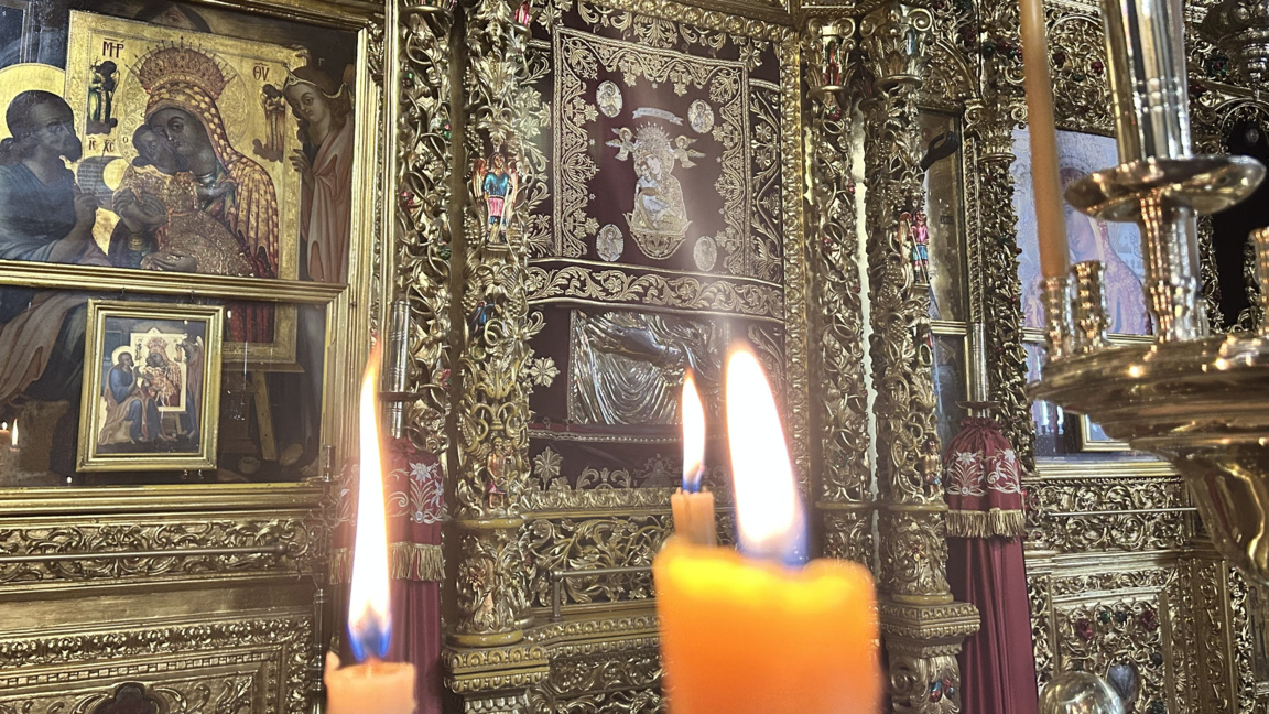 Храмът на манастира Кикос - Кипър