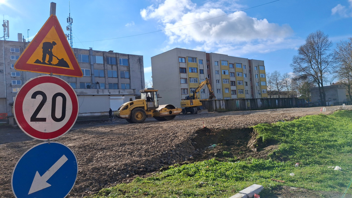 Болярово изгражда нов паркинг заради увеличения състав на Граничната полиция