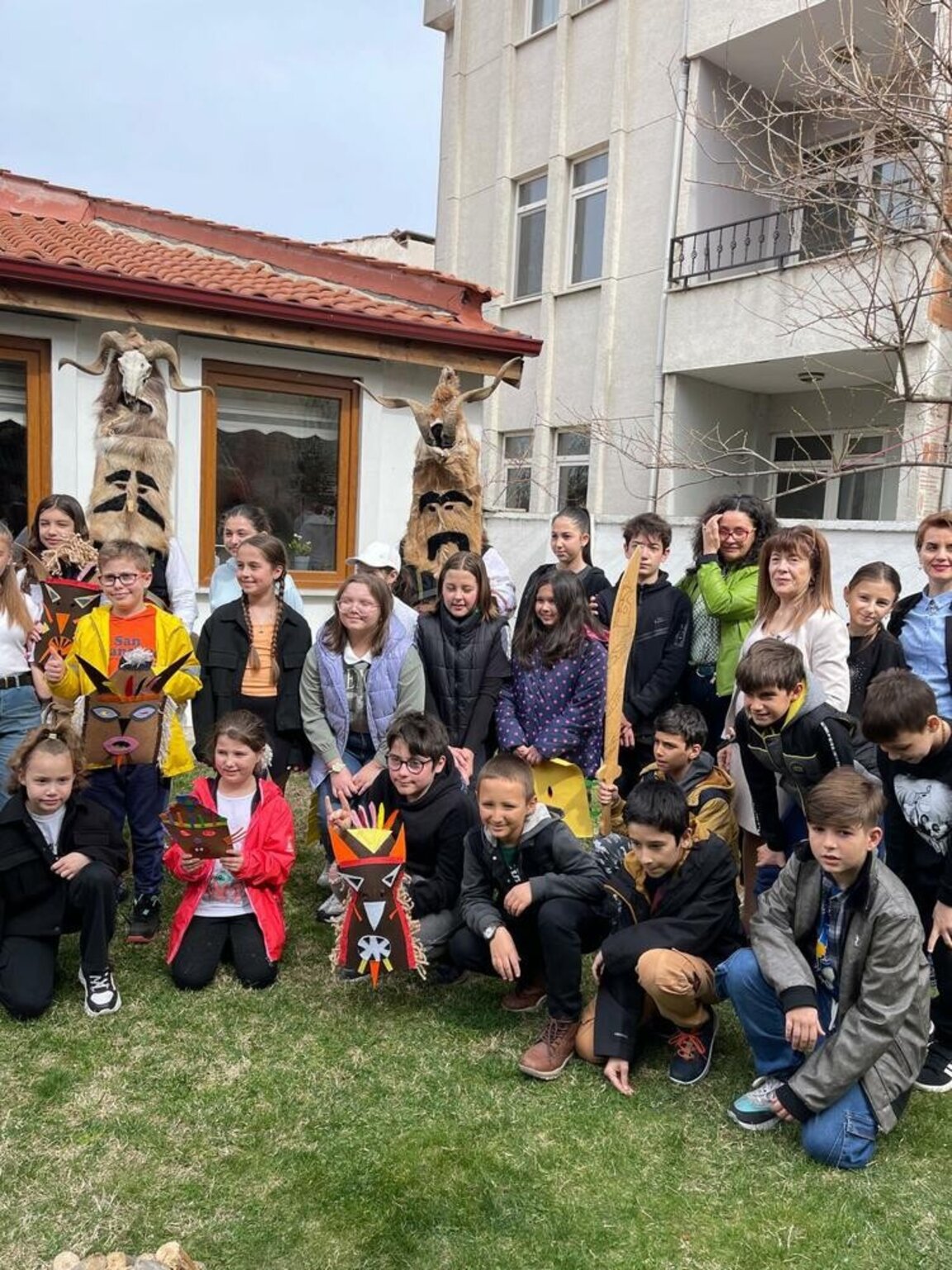 В българското неделно училище в Одрин посрещнаха кукери
