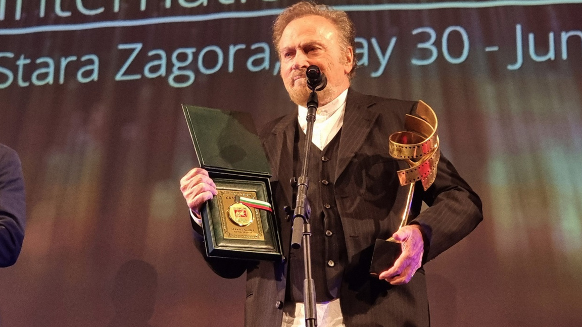 Franco Nero receives award at the Golden Linden International Film Festival