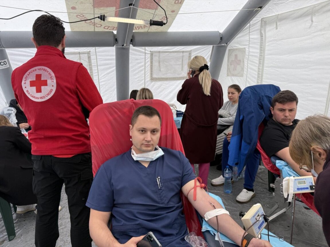 Продължава акцията за кръводаряване за пострадалите от Кочани