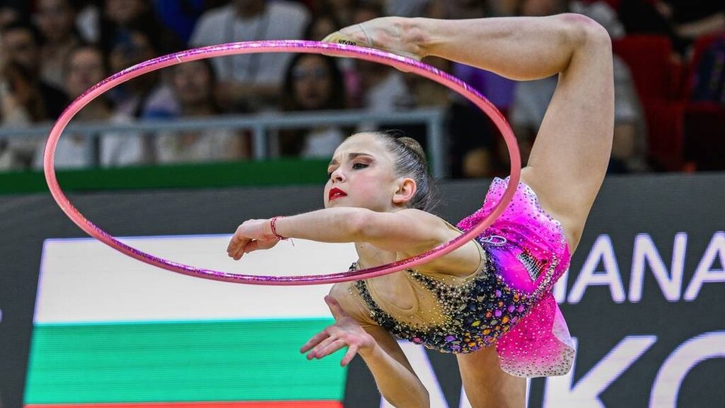 Stiliana Nikolova takes second position in the standings at the World Rhythmic Gymnastics Championships in Rio de Janeiro