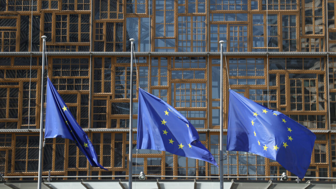 17 страни от ЕС зоват Унгария да преразгледа мерките, които могат да бъдат използвани срещу LGBT общността