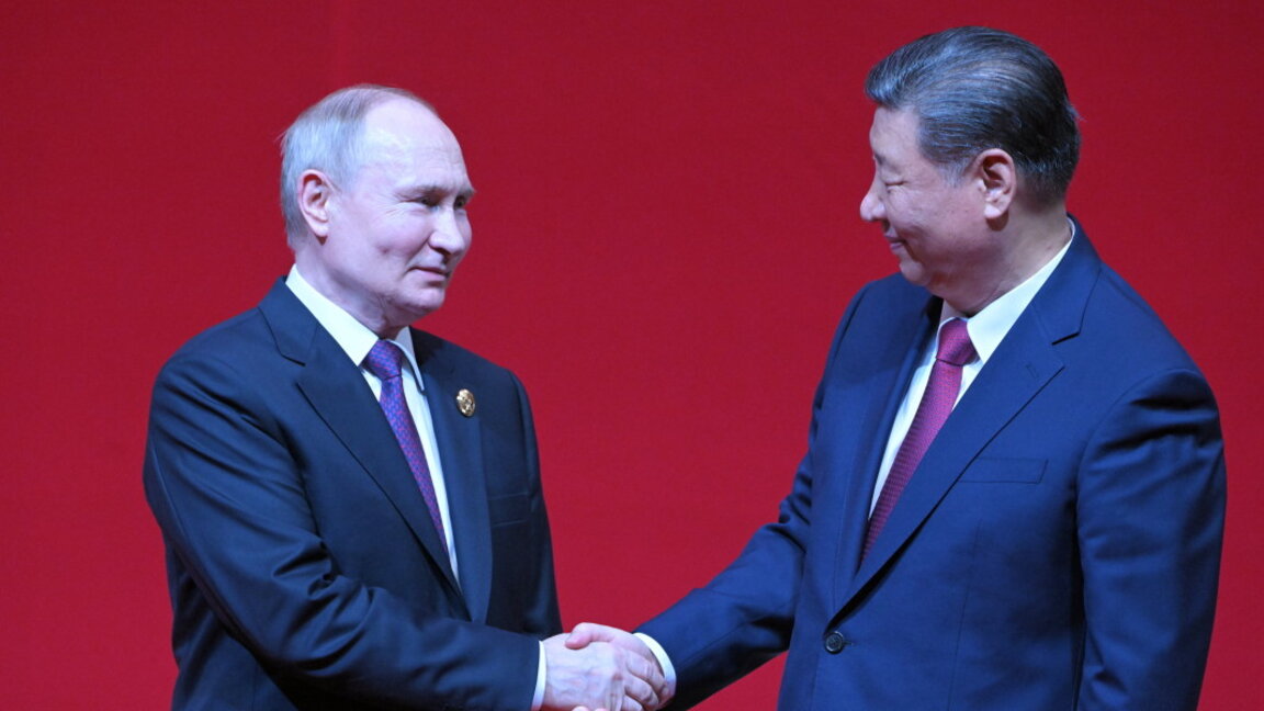 Си и Путин: Да се спрат всички действия, които допринасят за продължаване на боевете в Украйна