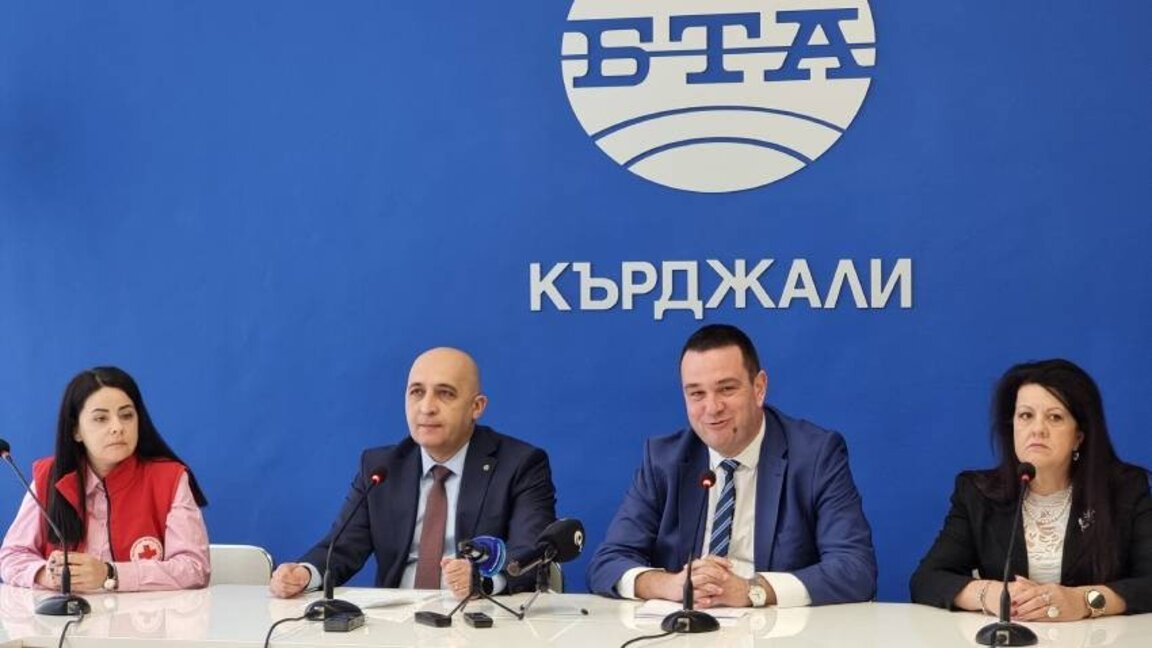 Kırcali Valiliği’nin bağış kampanyası kapsamında 32 000 leva toplandı
