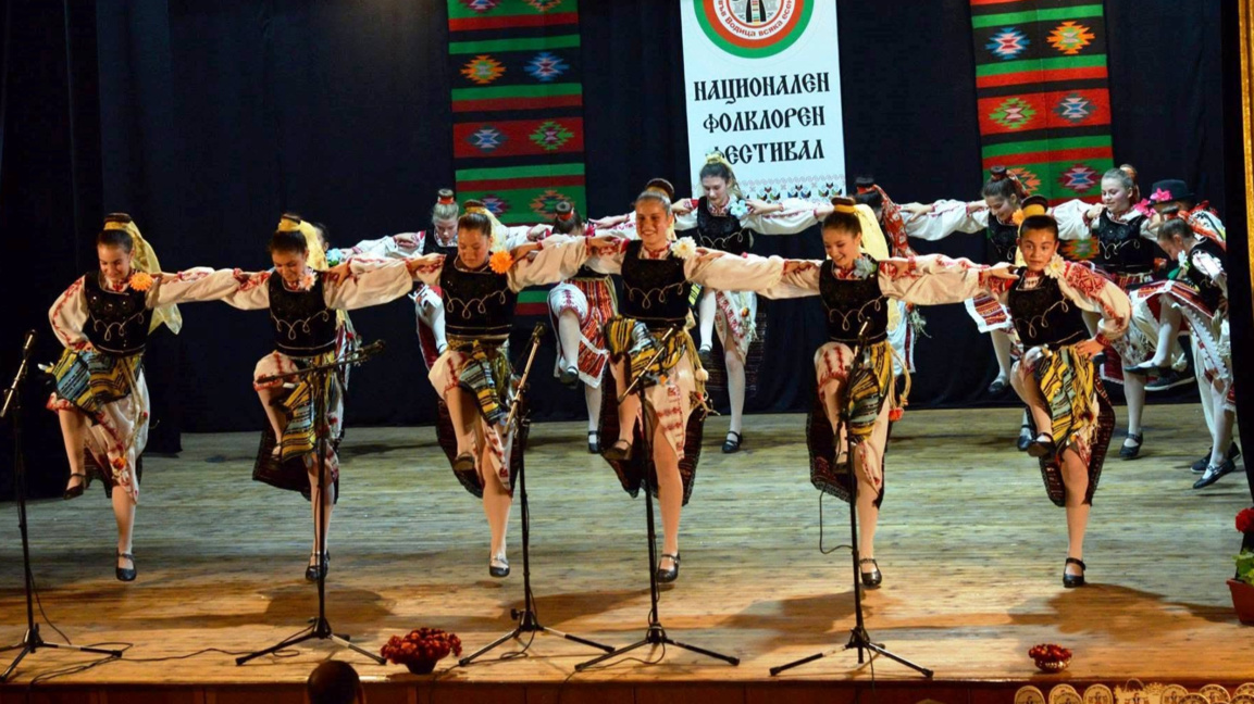 С хоро и песен във Водица