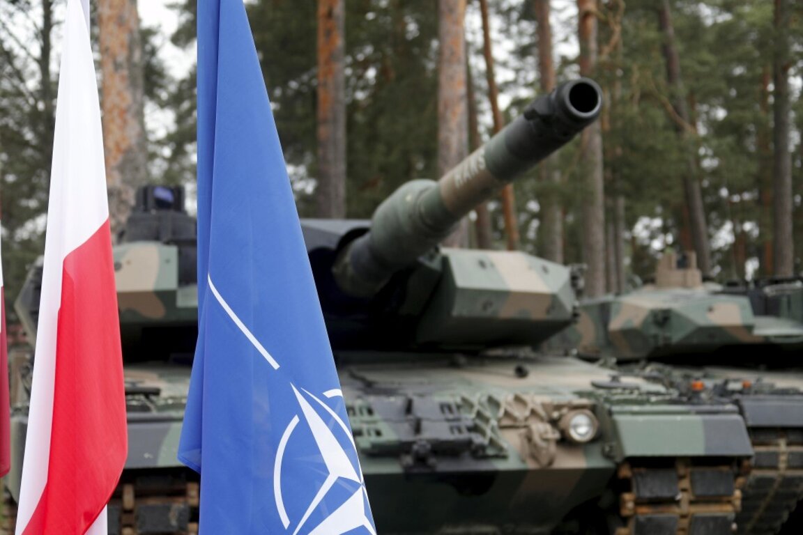 Полша задейства чл. 4 от Договора за НАТО