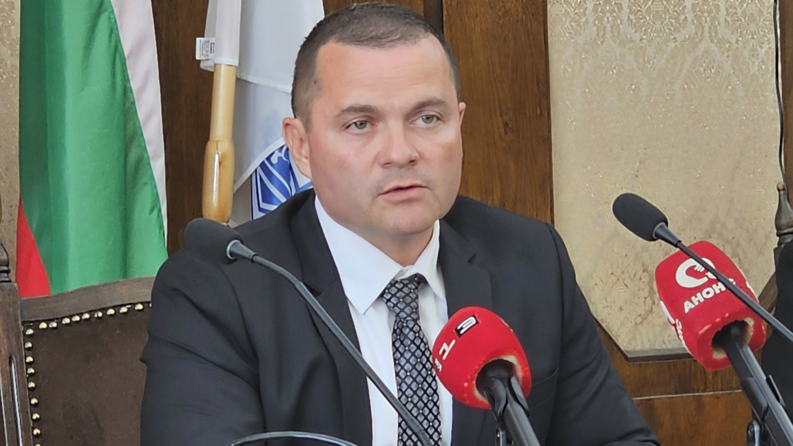 Новият плувен комплекс в Русе - на финала