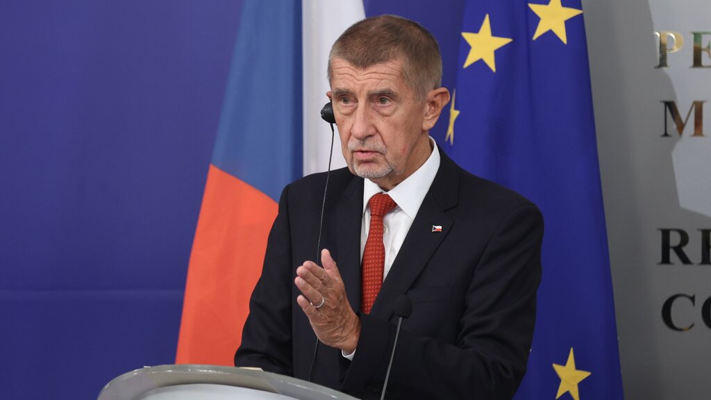 Radev y Babiš ponen el foco en la paz en Ucrania y las relaciones comerciales