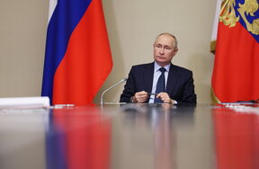 Путин се регистрира като кандидат за президентските избори в Русия