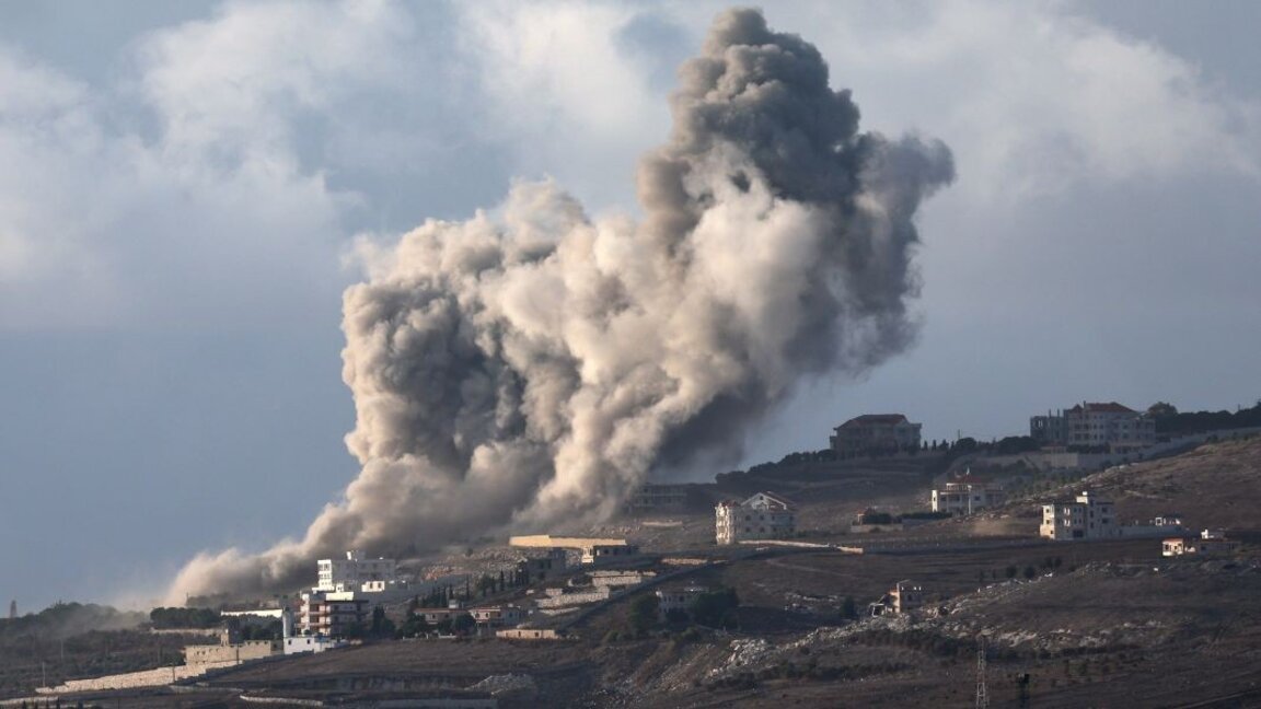 Attaques de missiles israéliennes sur le sud du Liban, le 1er octobre 2024