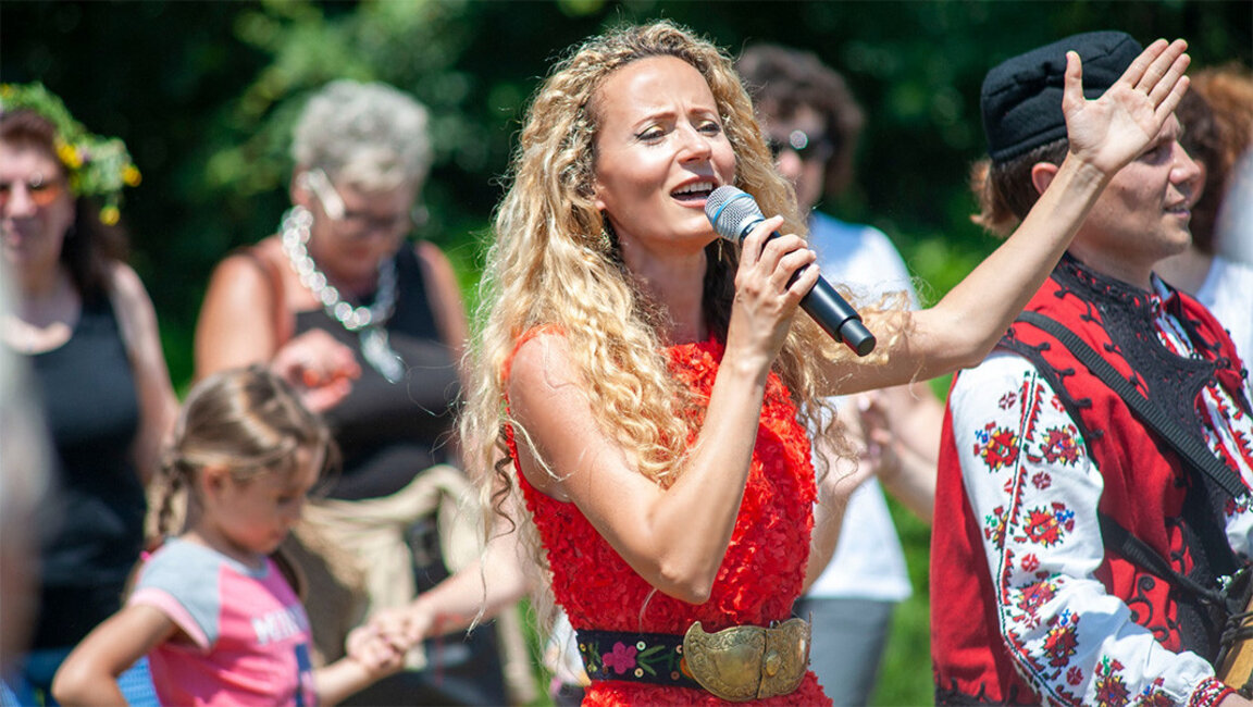 Деси Добрева