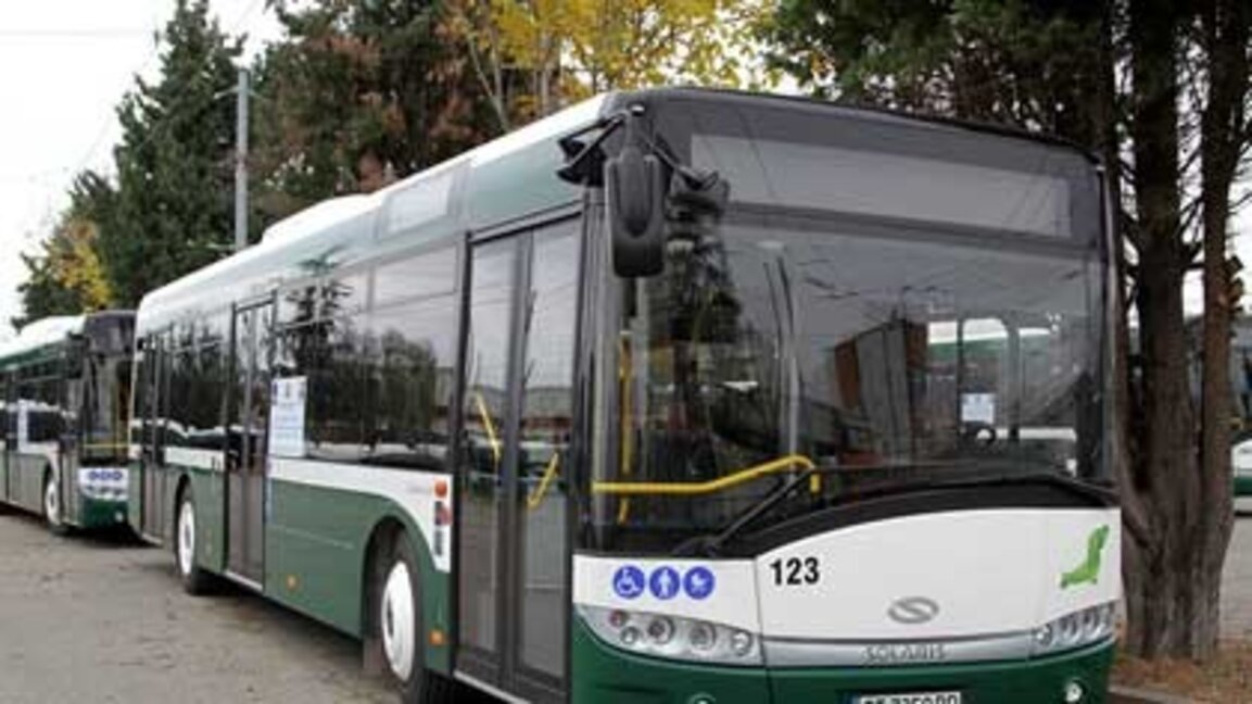 Възстановени са спрените заради ремонти маршрути на градските автобуси