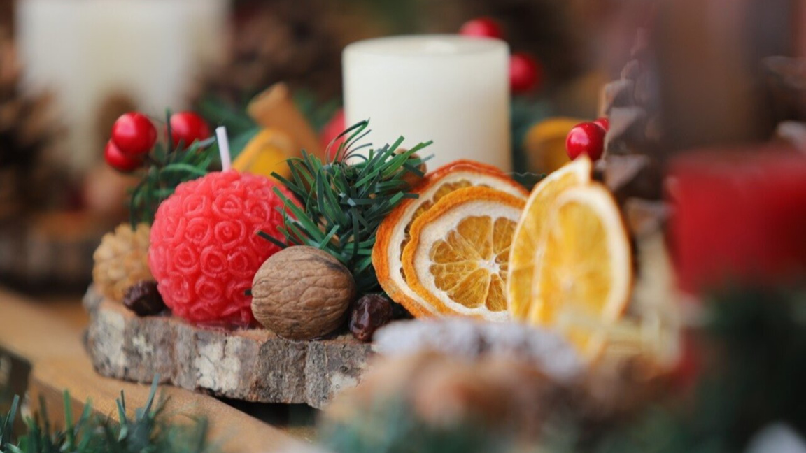 Между оставката и еврото - как българите разпределят коледния си бюджет?