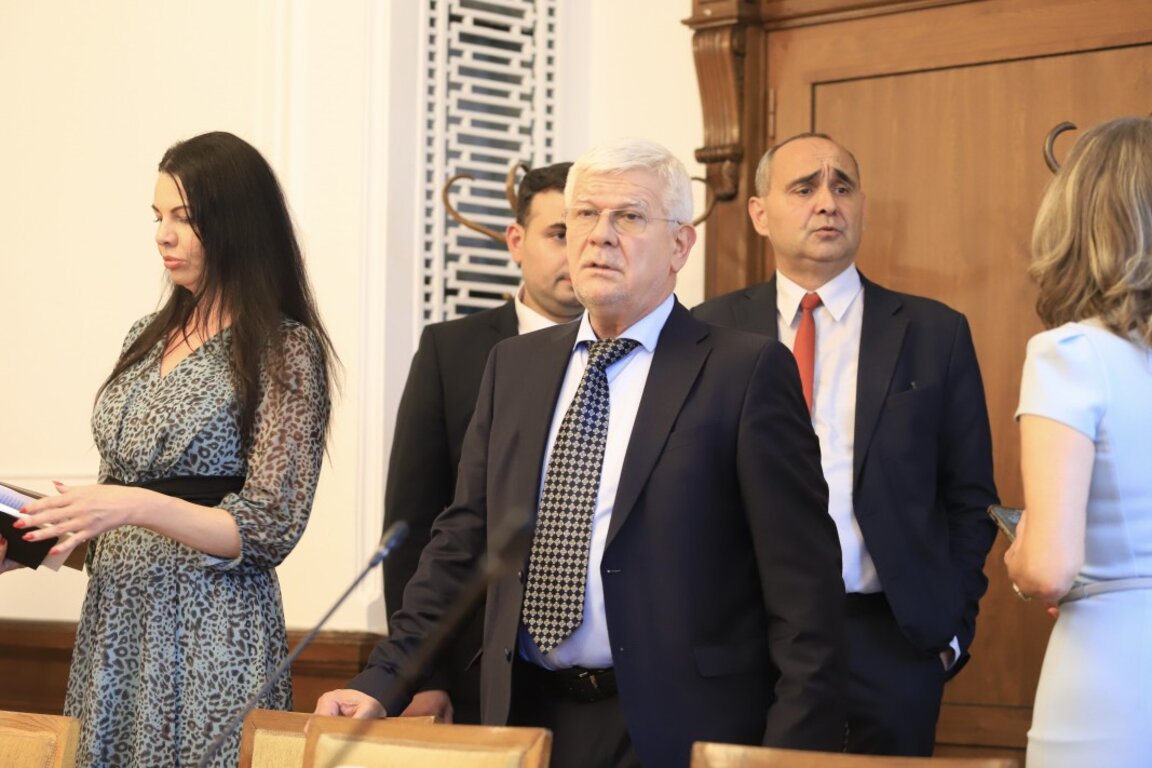 Не се подкрепя идеята за бюджетни приходи чрез продажба на земя от поземления фонд