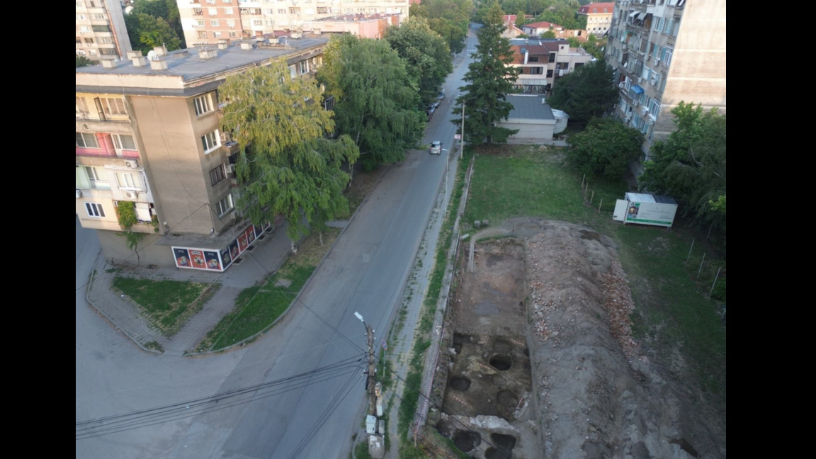 Крайлагерно римско селище откриха археолози при спасителни разкопки в Лом