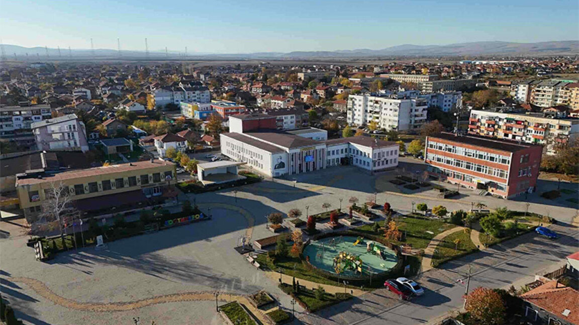 Костинброд остава без общински автобуси заради пожар