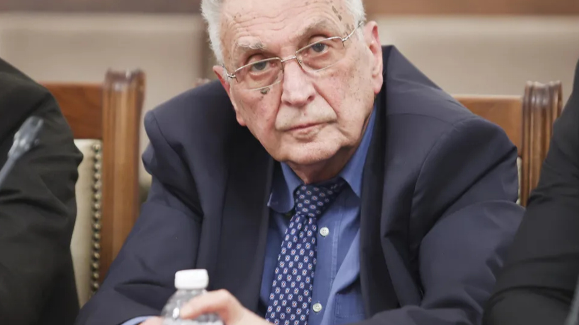 Владимир Перев