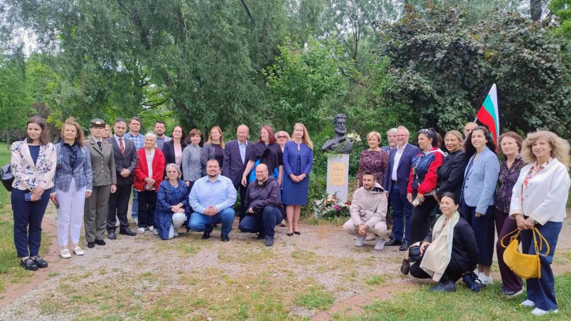 Hristo Botev and his legacy 150 years later – paying respect in Austria