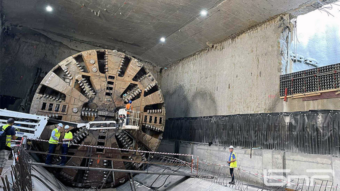 Заради метрото махат 15 дървета, местят спирката до Военната академия