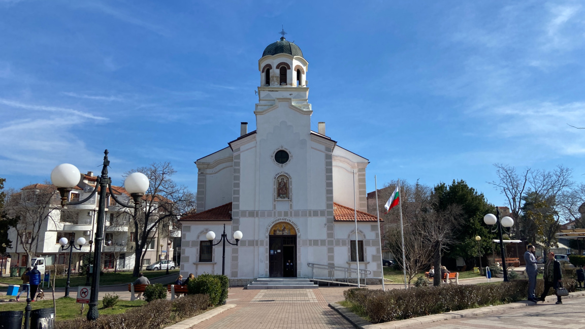 Храмът „Свето Рождество Богородично" в Поморие