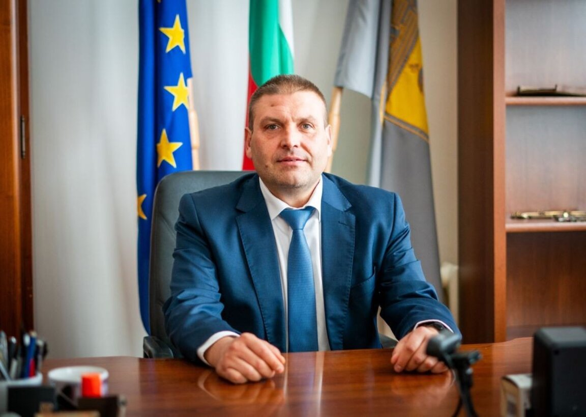 Д-р Валентин Христов, кмет на Плевен