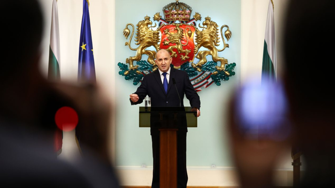 La dimisión de Rumen Radev respondió a las expectativas públicas 