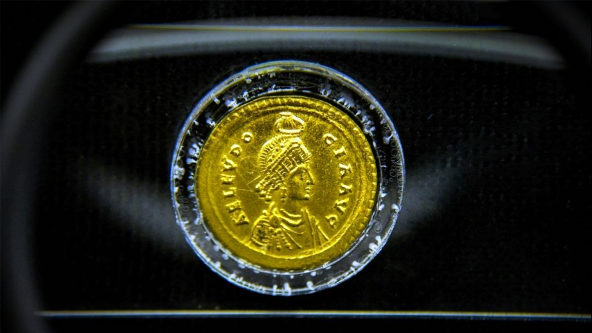 A coin minted to commemorate the coronation of the Byzantine Empress Aelia Eudocia