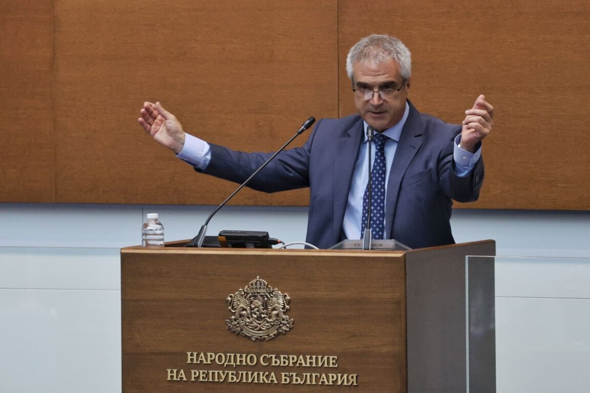 Румен Радев