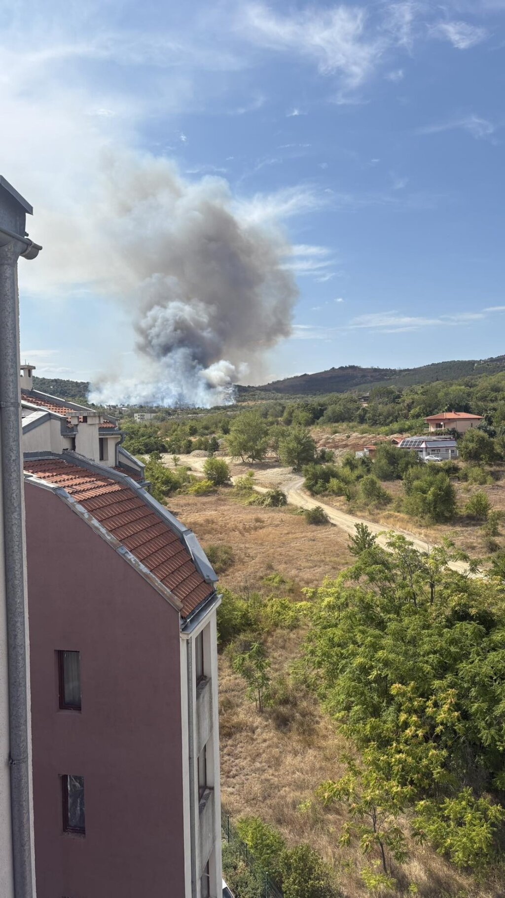 Голям пожар край Стара Загора, активираха системата BG-ALERT