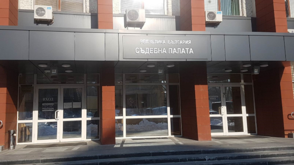 Разследва се побой над 86-годишен мъж в старчески дом в Трънско