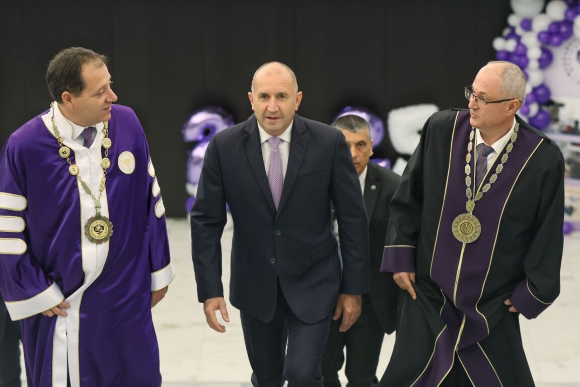 Румен Радев